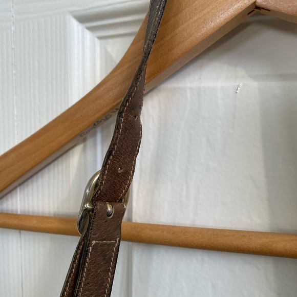 Gucci Beige and Brown GG Crossbody Bag - Picture 2 of 15